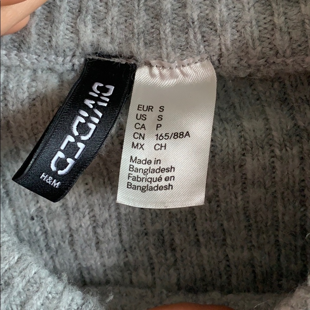Sweaters! - Picture 3 of 3